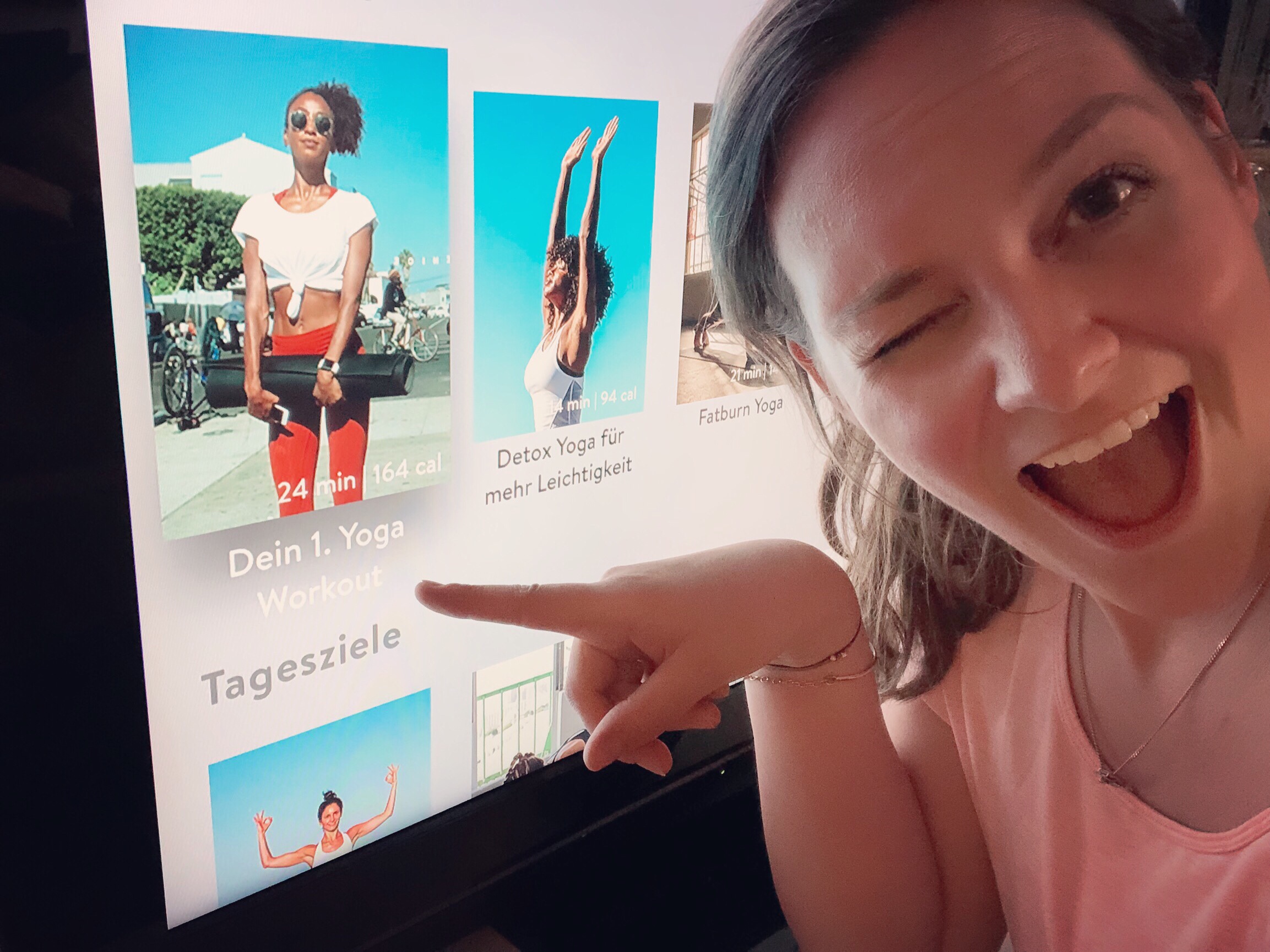 Yoga, Fernseher, Frau