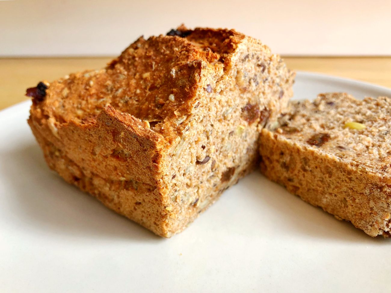 Mein 3-Minuten-Dinkelbrot: Das einfachste Brot-Rezept der Welt